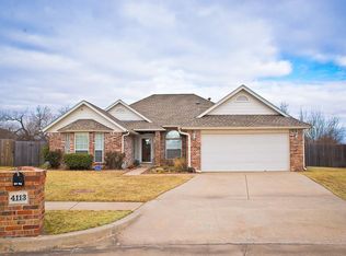 4113 Stonehurst St, Norman, OK 73072