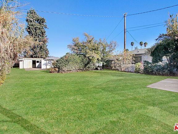 4th image of 40420 Whittier Ave