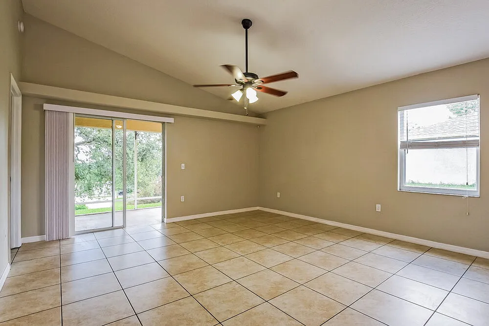 3 bed, 2.0 bath, 1520 sqft, $2,150 — Photo 3