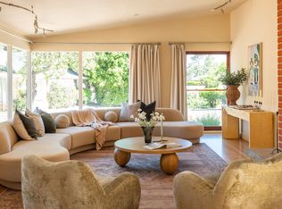 16141 Bayberry Pl, Sherman Oaks, CA 91403