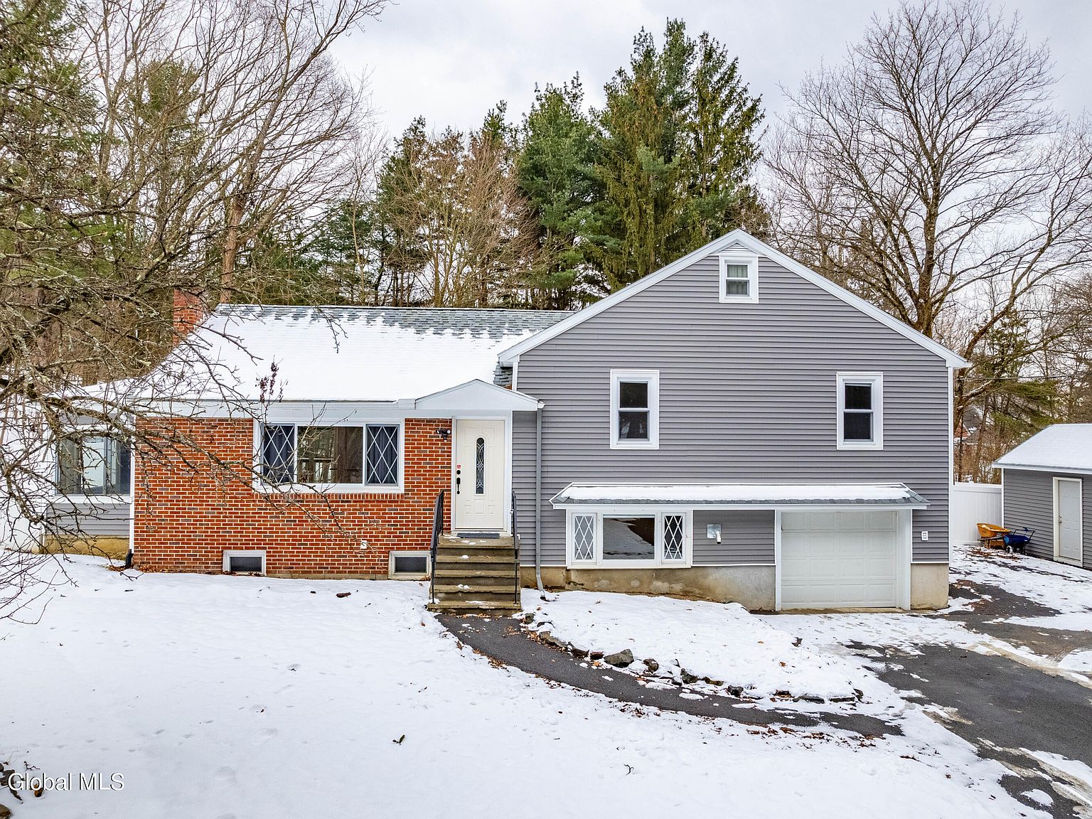 5 Nicholas Avenue, Rensselaer, NY 12144 Zillow