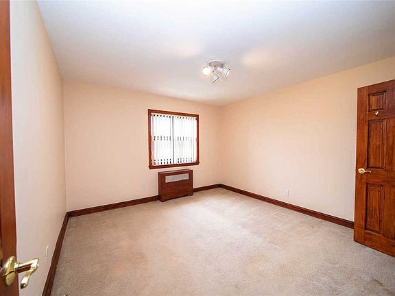 5th image of 21610 47th Ave APT 3B