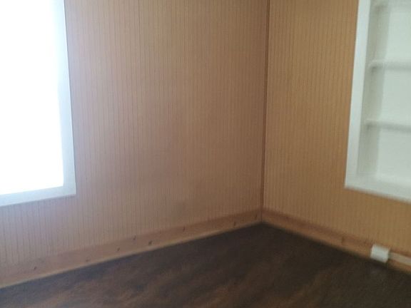 3rd image of 302 N Cannon Ave