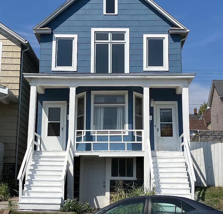 1st image of 25 E 7th St