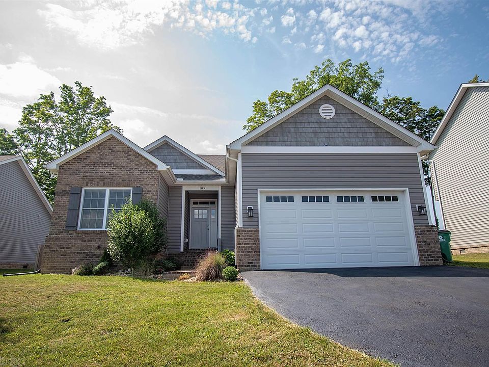 1st image of 109 Oak Meadow Ln