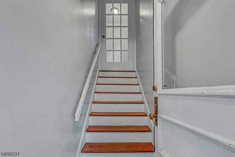 3 bed, 2.0 bath, $3,100 — Photo 3