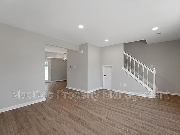 5th image of 5239 Daffodil Dr