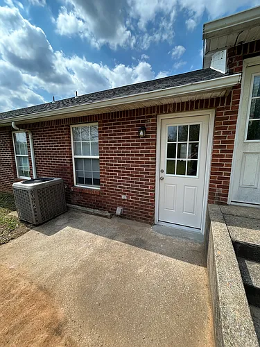 220 Anthony Ln #D Photo 1