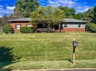 5852 Starview Dr, Clinton, OH 44216