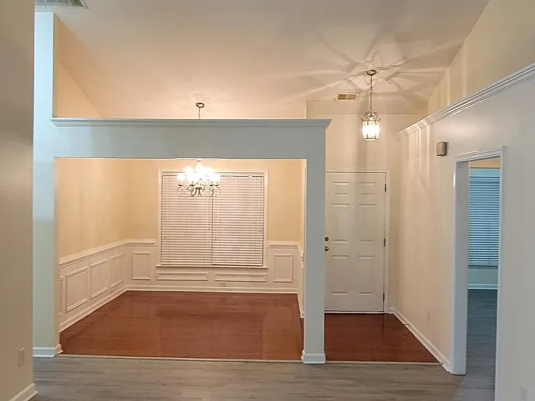 1036 S Creek Dr — Photo 5