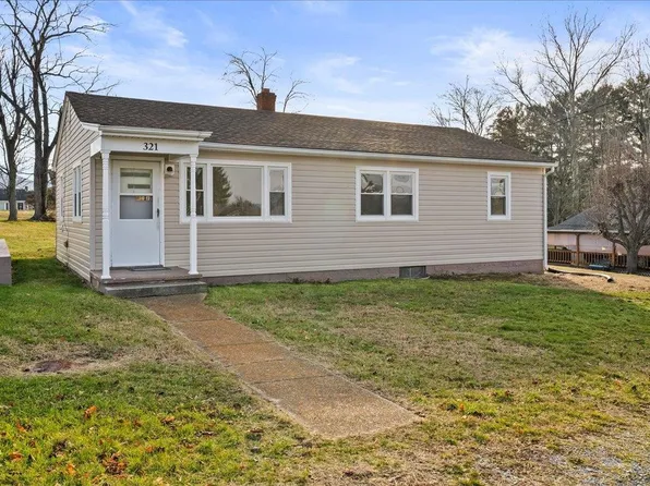 321 W Washington Ave, Elkton, VA 22827