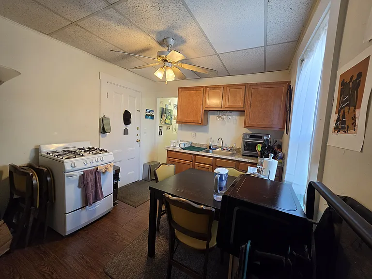 48 Highland Ave #4 — Photo 10