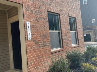 24733 Monk Mdws, Sterling, VA 20166