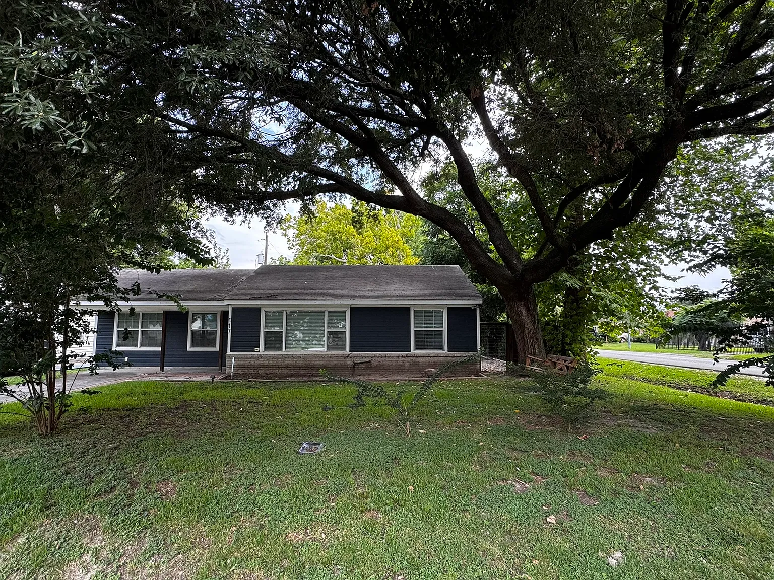 3 bed, 1704 sqft, $2,350 — Photo 3
