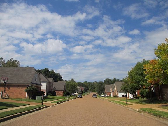4th image of 9242 Loganberry Ln