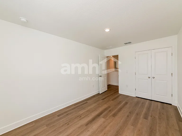 3320 Muscatine Ave — Photo 10
