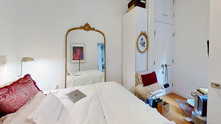 Rented by Bond New York | media 19