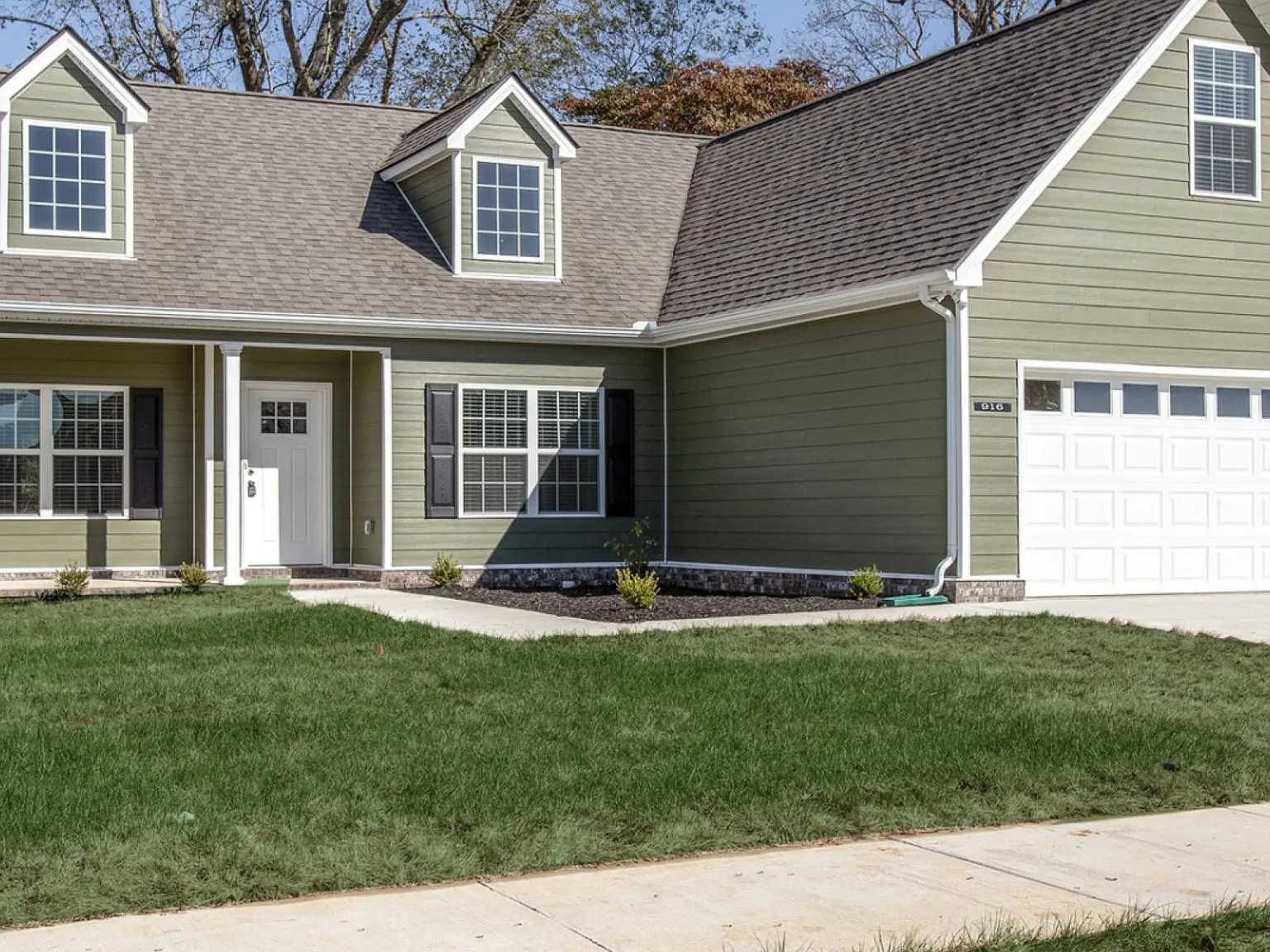 Tricon Spring Hill — Photo 1