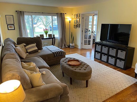 3rd image of 12087 Deerhorn Dr