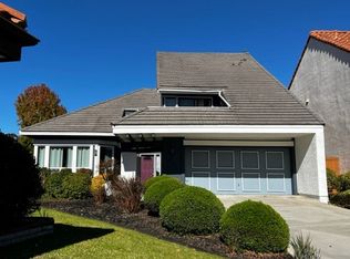 2126 Pine Crest Way, Carlsbad, CA 92008