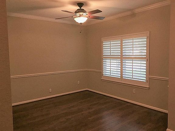 3rd image of 15715 Chapel Lake Dr