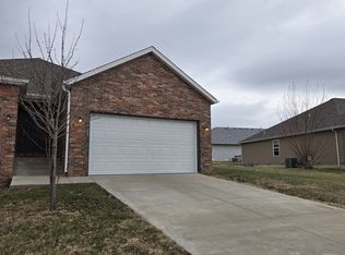 521 Welch St, Marshfield, MO 65706