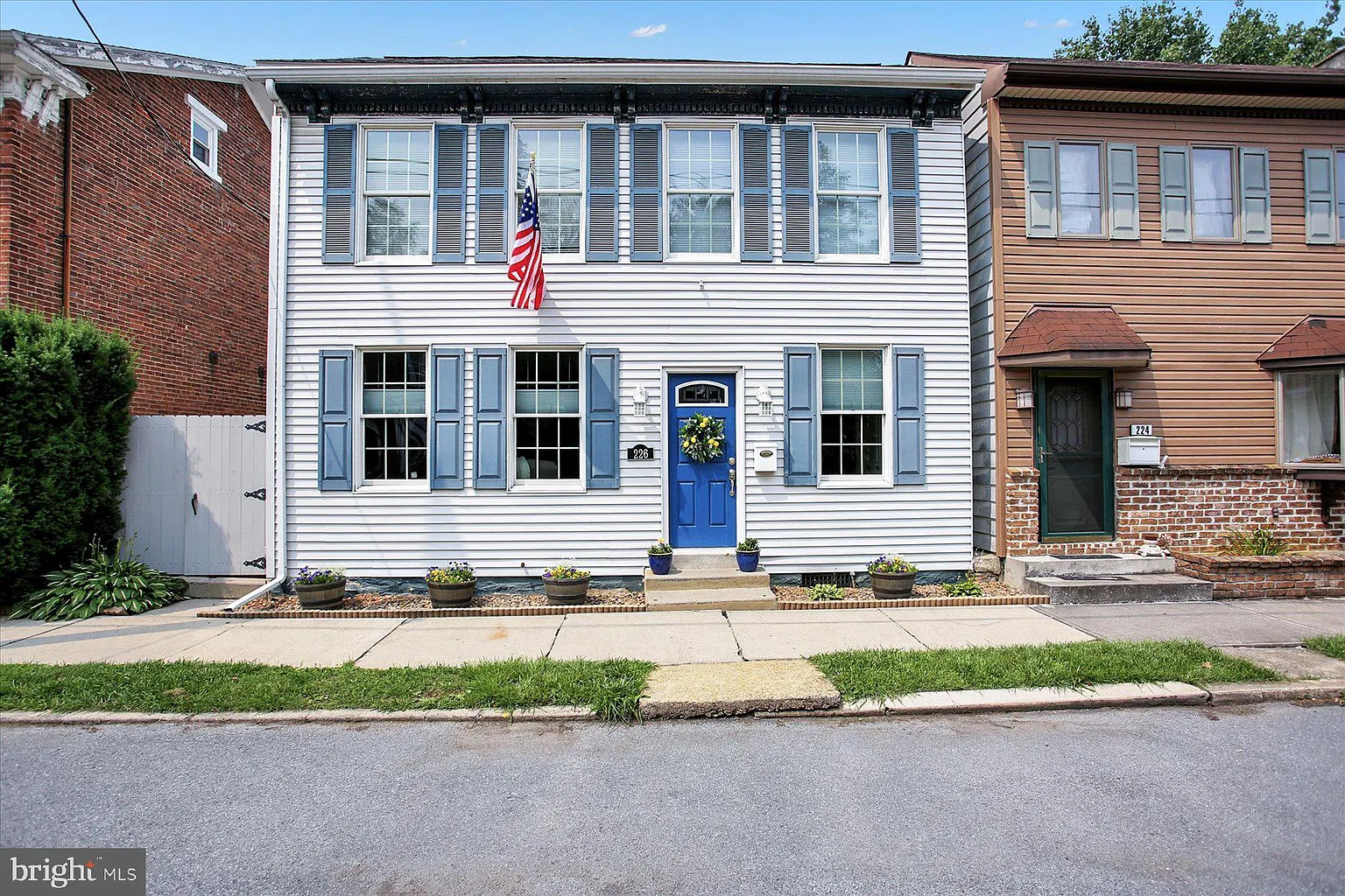 226 S High St photo 1