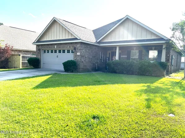 781 Bay Breeze Dr, Biloxi, MS 39532