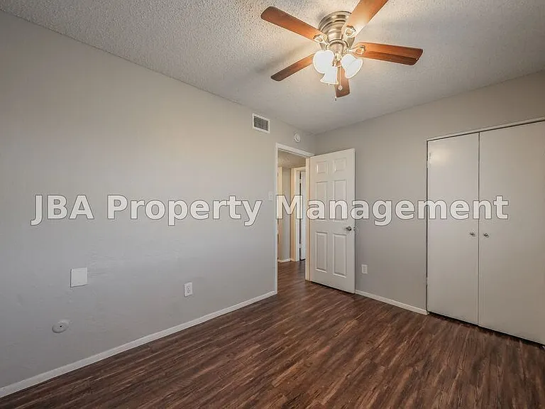 1770 Farleigh Ct #1770F — Photo 17