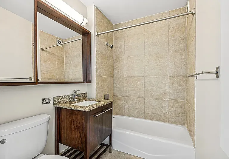 125 W 31st St #G — Photo 8