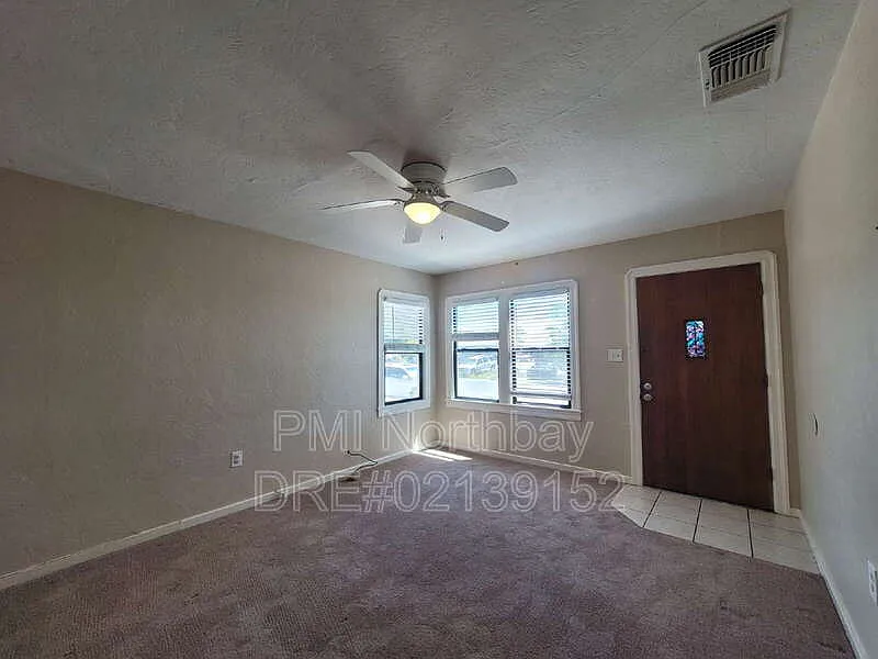2 bed, 2.0 bath, 1076 sqft, $1,750 — Photo 3