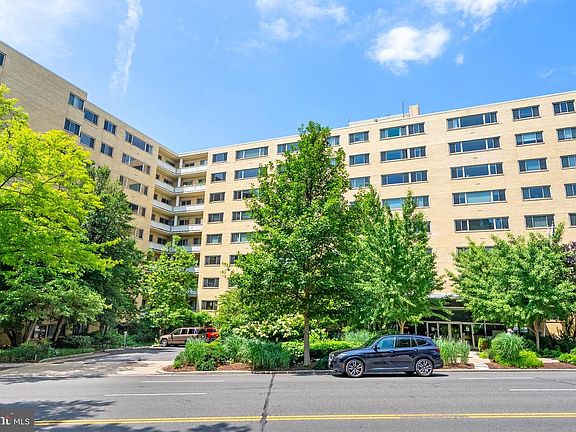 3rd image of 4600 Connecticut Ave NW APT 717