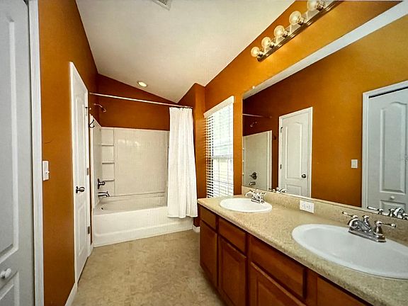 5th image of 7001 Interbay Blvd Unit 220