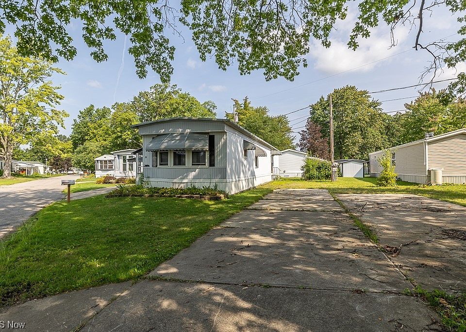 14 Van Ess Dr, Olmsted Twp, OH 44138 Zillow