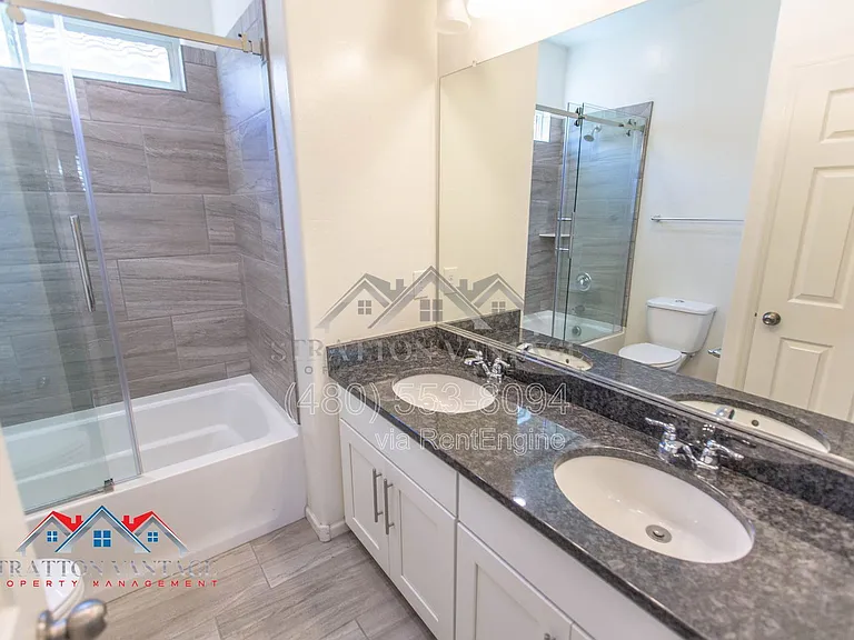 3738 E Dogwood Dr — Photo 25