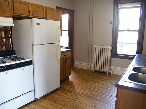 5th image of 1308 E Hennepin Ave #1
