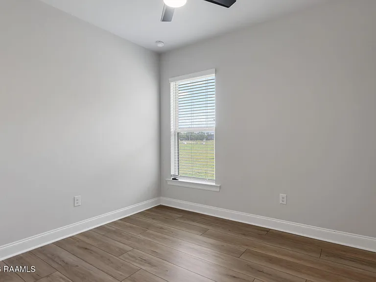 106 Bejeweled Ave — Photo 22