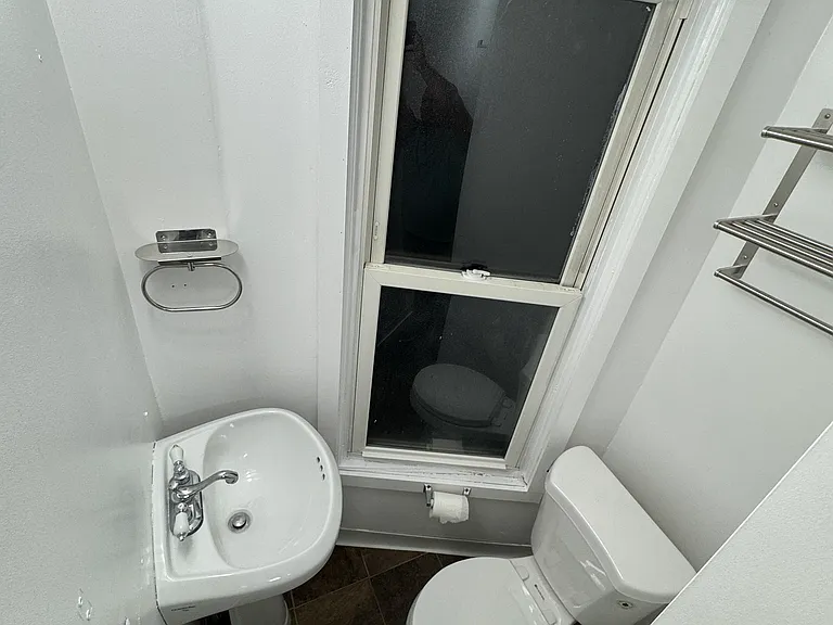 Bathroom2