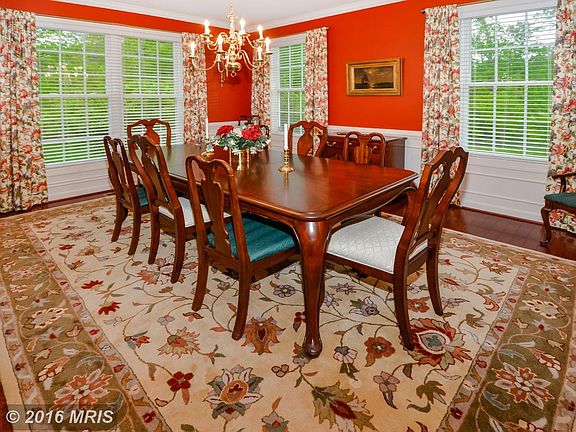 Dining Room2