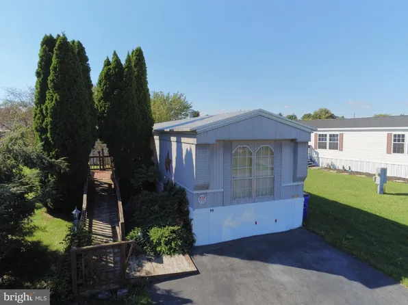 1024 Warm Spring Rd Trailer 95, Chambersburg, PA 17202