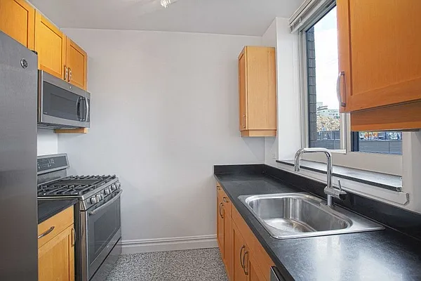 Rented by Park River | media 27