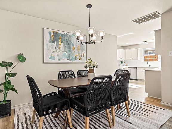 5th image of 274 S Saint Augustine Rd