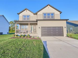 404 Woodview Dr, Raymore, MO 64083