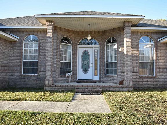 3rd image of 1506 Pelican Point Dr
