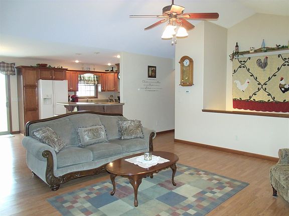 4th image of 2360 Redspire Blvd