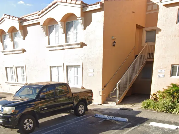 12539 NW 11th Way, Miami, FL
