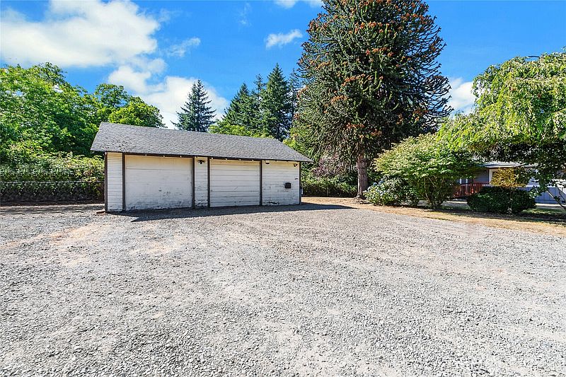 3rd image of 26318 SE 428th Street