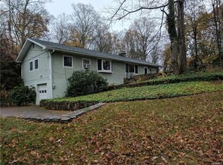 303 Furnace Dock Rd, Cortlandt Manor, NY 10567