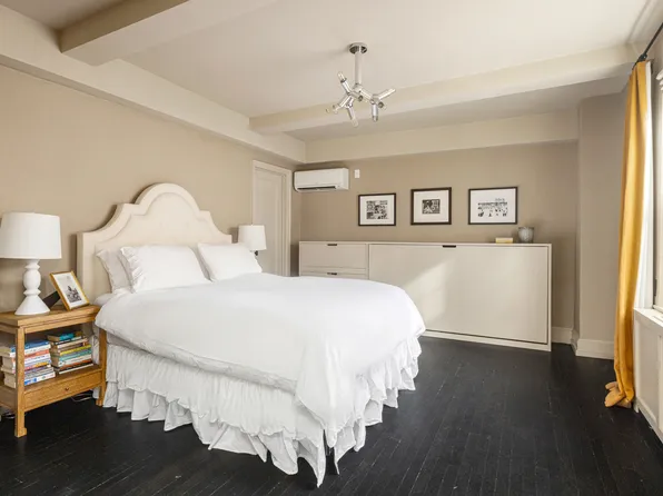 45 Christopher Street image 11 of 14