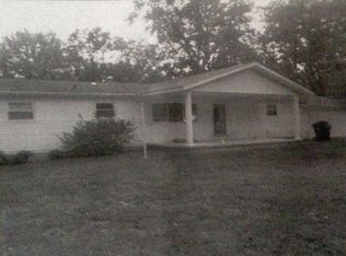 45051 Harris Rd, Belleville, MI 48111